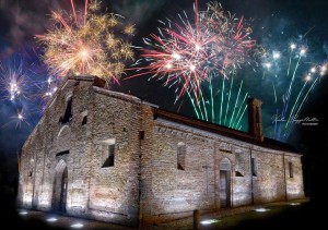 La pieve e i fuochi della patronale 2016 - Foto Viola Cappelletti